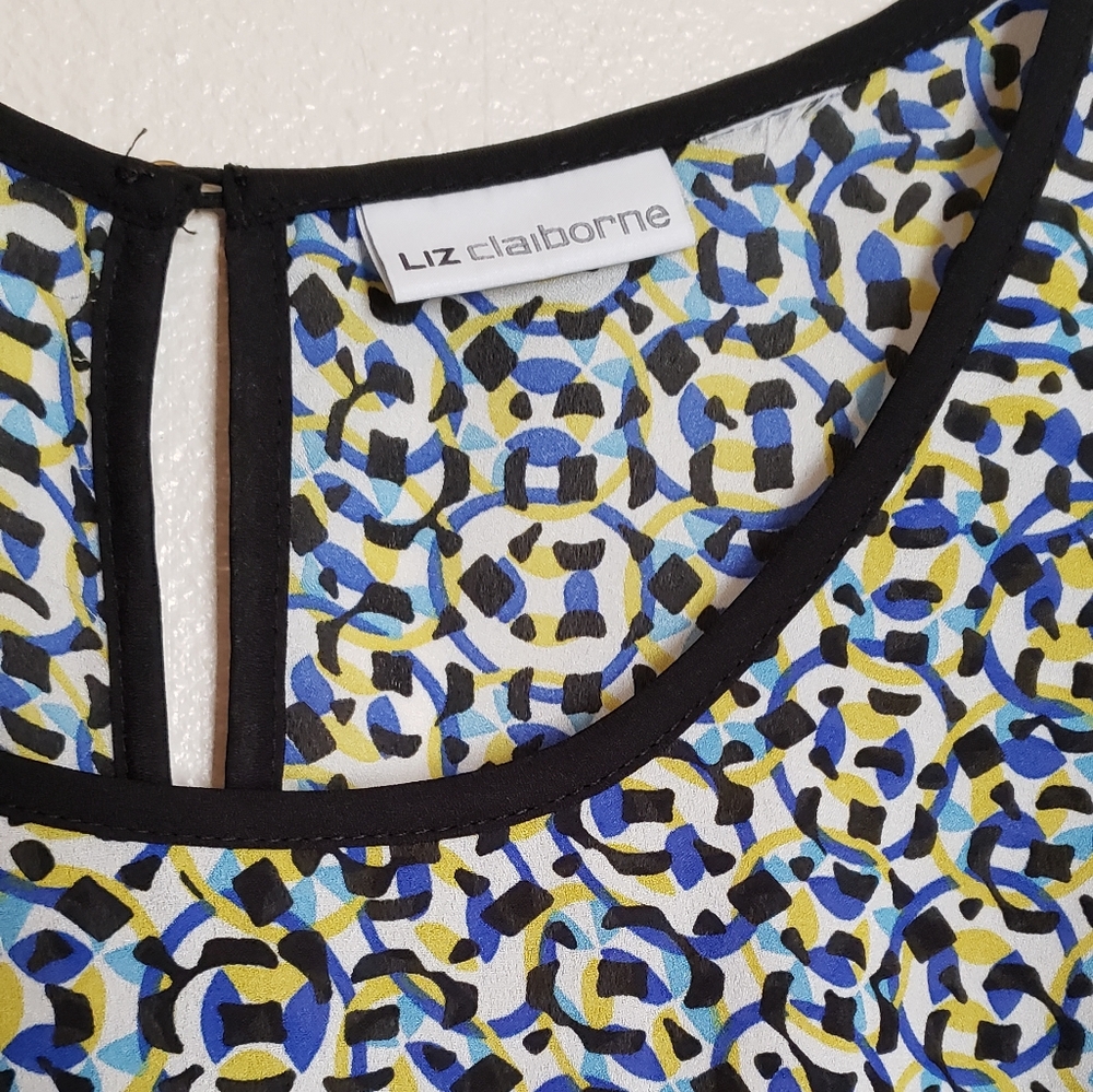 Liz Claiborne Sleeveless Shell Tank Top - Picture 5 of 6